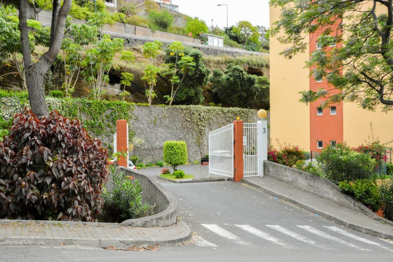 Vista Formosa Funchal Apartment Luaran gambar